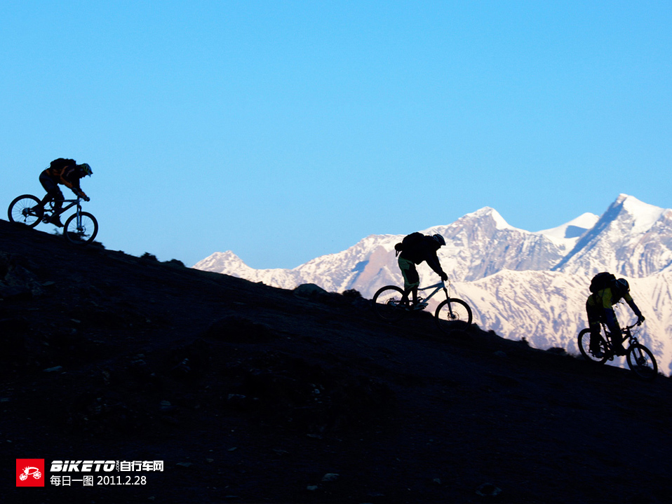 Զ-ѩɽ ��-����