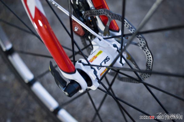 “穿越”大都— LOOK X-85公路越野车