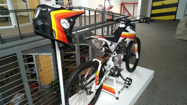 单车快讯丨闪电美国总部不为人知的黑科技 单车快讯丨闪电美国总部不为人知的黑科技