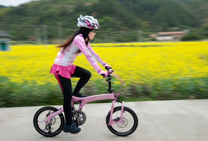 粉红妹子的粉红鸟车改装记 粉红妹子的粉红鸟车改装记