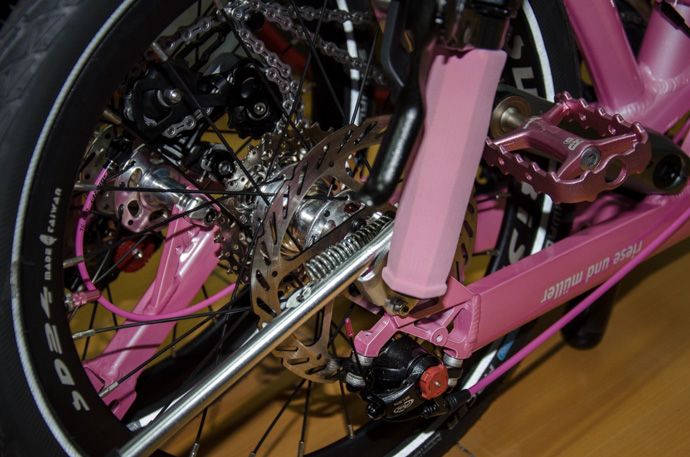 粉红妹子的粉红鸟车改装记 粉红妹子的粉红鸟车改装记