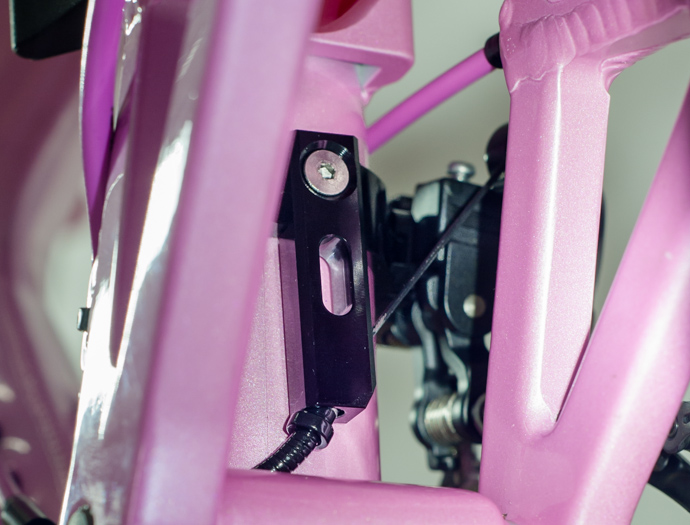 粉红妹子的粉红鸟车改装记 粉红妹子的粉红鸟车改装记