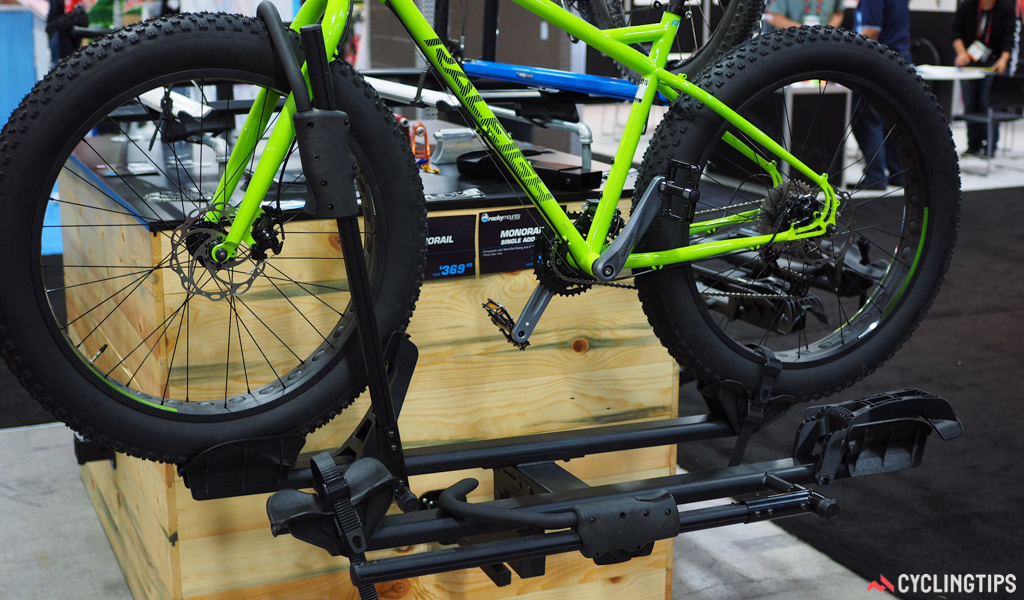 RockyMounts-singlerail-hitch-rack-interbike-2016-cyclingtips.jpg