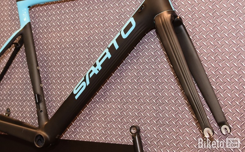 ���г�����ġ��÷족 Sarto���ƹ�·��