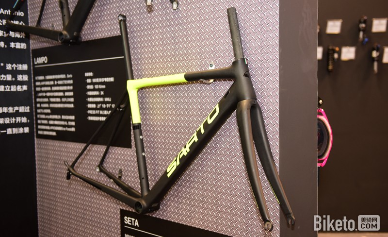 ���г�����ġ��÷족 Sarto���ƹ�·��