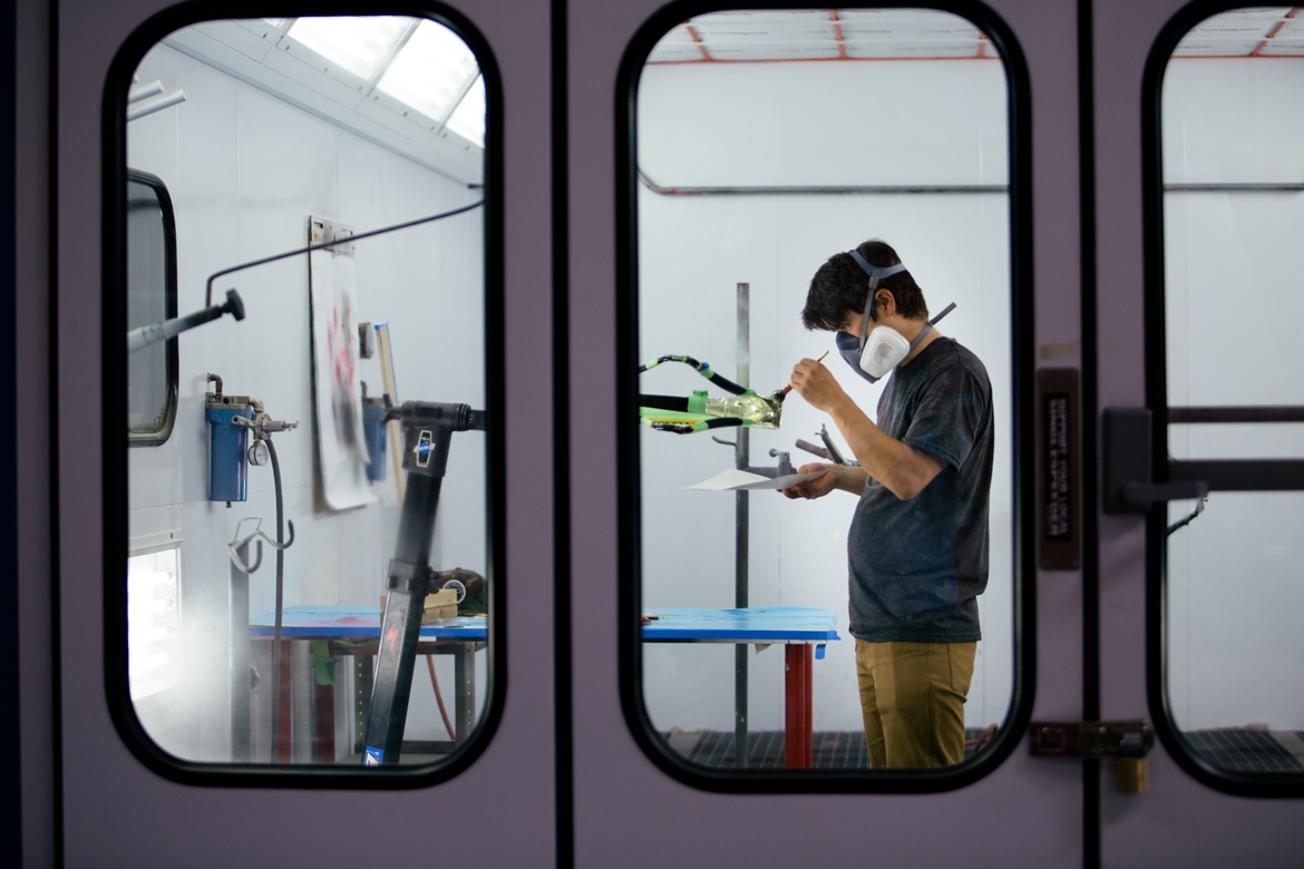 Specialized����칳���׶�վս��