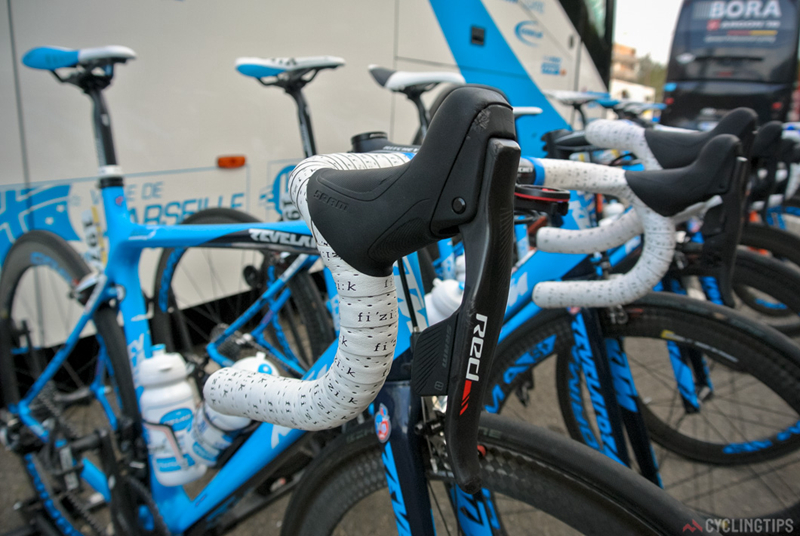 �����ؼ� Paris-Tours��С�����Ƕ�ʹ��Щʲô���ģ�