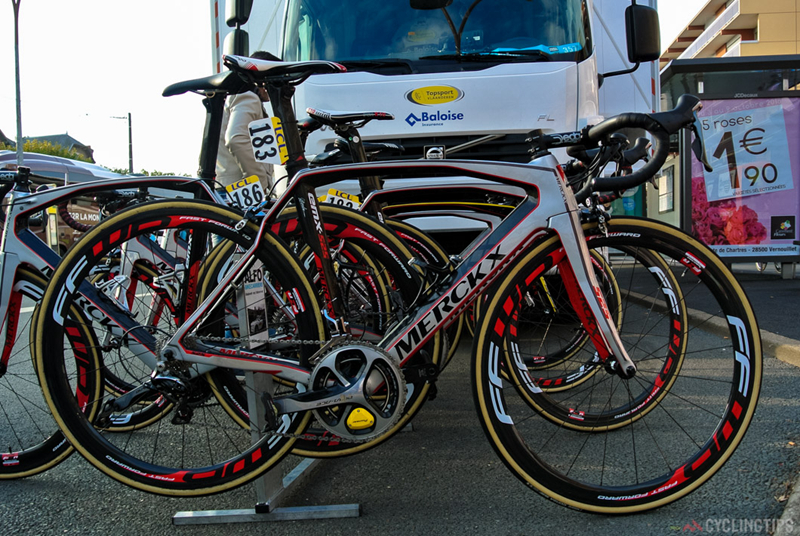 �����ؼ� Paris-Tours��С�����Ƕ�ʹ��Щʲô���ģ�