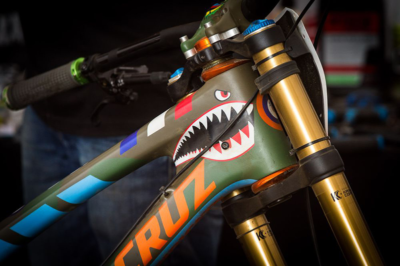 喷火版V10 喷火版V10