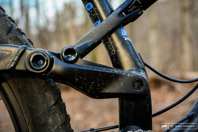 碳纤维与铝合金搭配的连杆 碳纤维与铝合金搭配的连杆