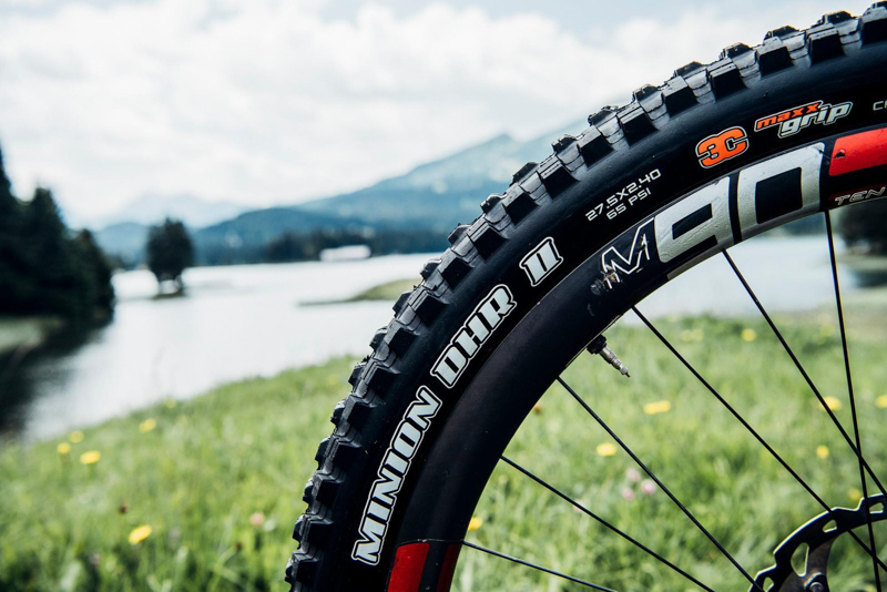 ţͿװ Santa Cruz V-10 