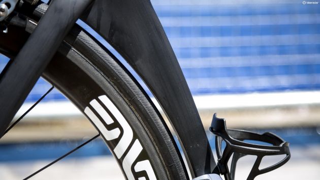 ����ս�� ��•�¿��ɵ�Cerv��lo S5