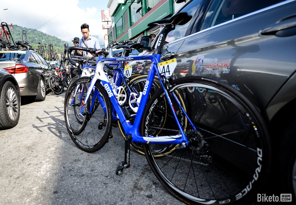 Manzana.jpg Manzana.jpg