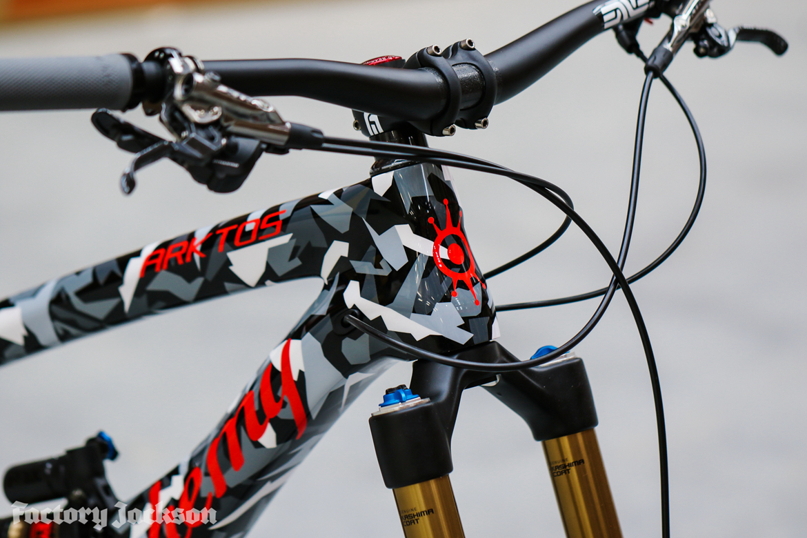 ��Ʒ��ͼ���ͣ�����ͿװALCHEMY ARKTOSɽ�س�