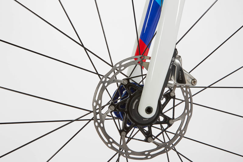 BMW风格 Breadwinner Lolo限量版碟刹公路车 BMW风格 Breadwinner Lolo限量版碟刹公路车