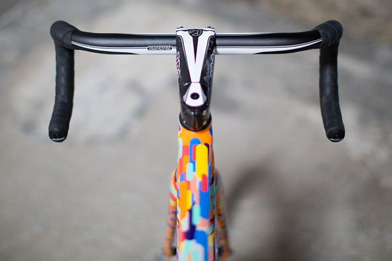 花得有内涵 Specialized红钩赛涂装再临 花得有内涵 Specialized红钩赛涂装再临