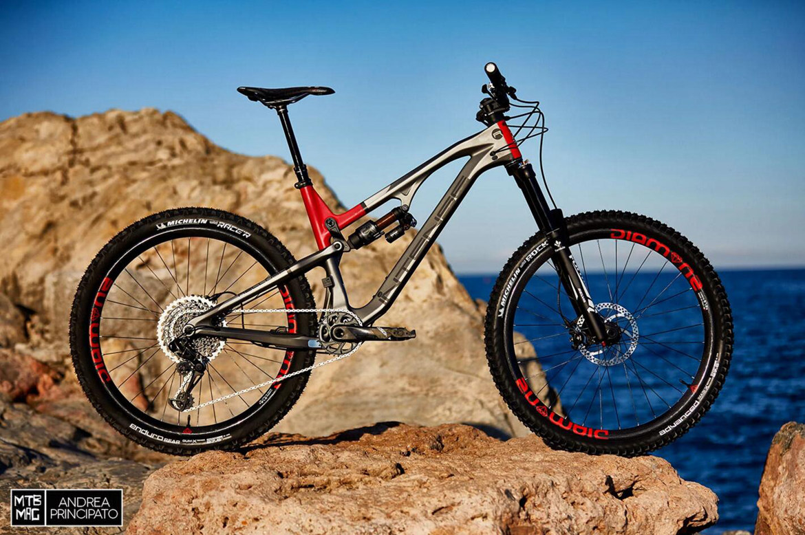 浓浓意大利风格的AM整车 浓浓意大利风格的AM整车