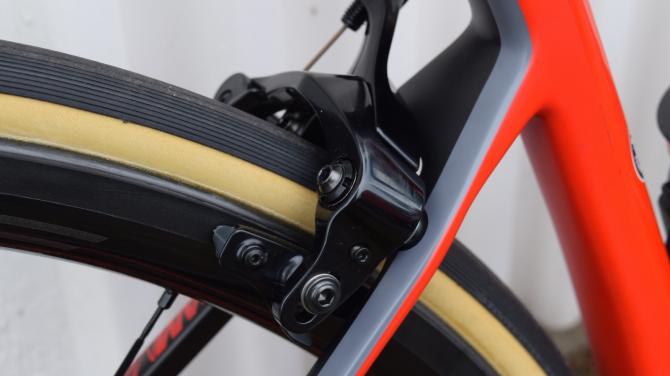 ����ս�� ���桤���ص�BMC SLR01