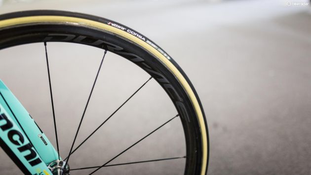 本内特战车比安奇Oltre XR4 本内特战车比安奇Oltre XR4