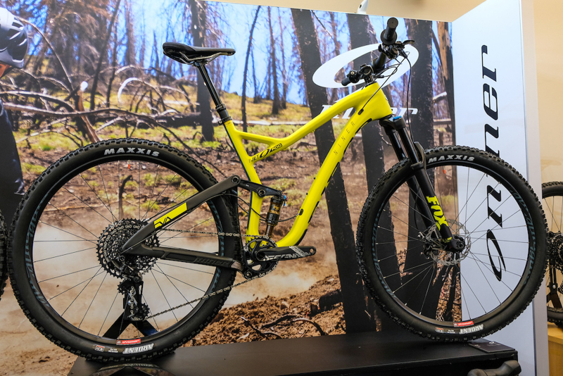 Core Bike Show 2018 ɽس