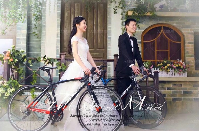 骑车,结婚 骑车,结婚