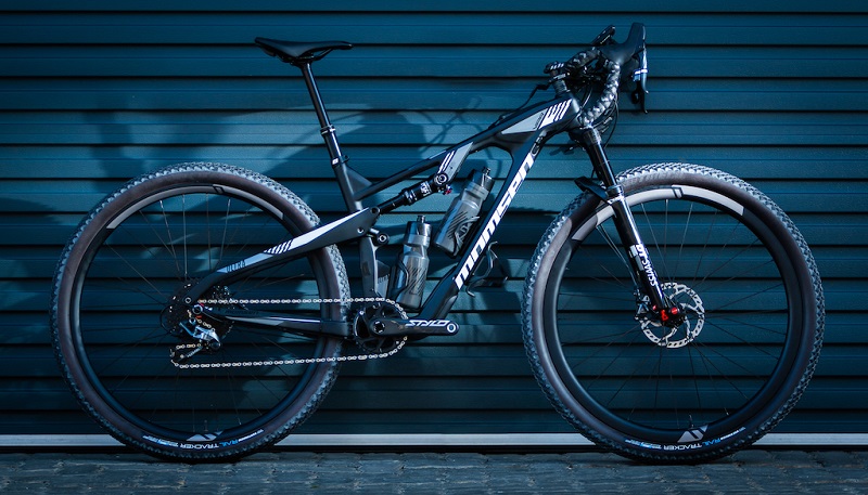 山马究极形态:Momsen全避震弯把山地