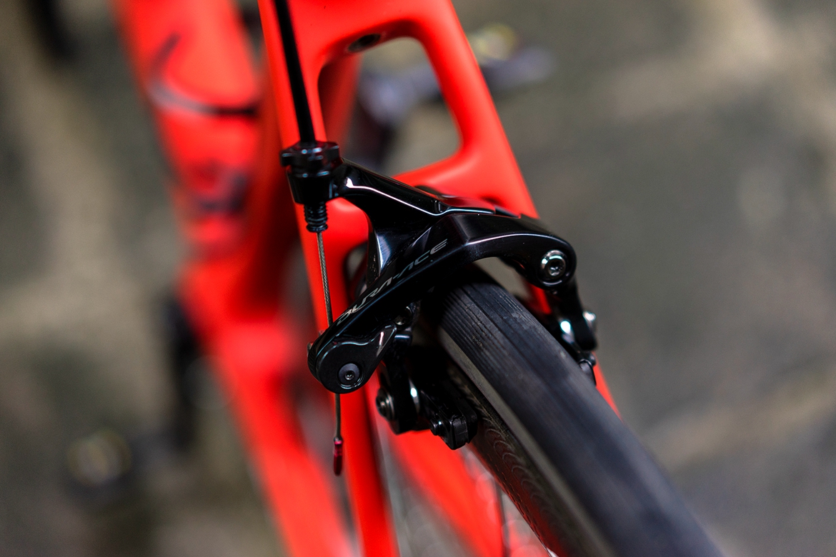 改车志#这不是最顶级的公路车,但是我最满意的“消防车”