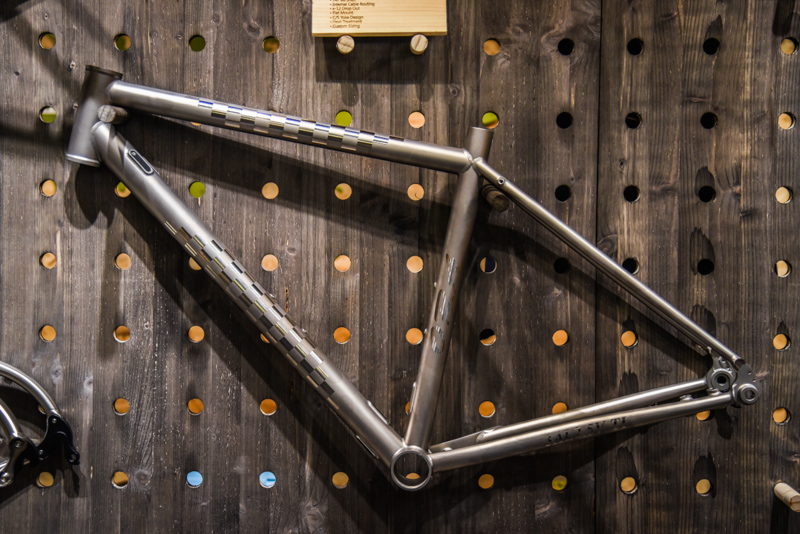 钛郁,钛合金车架,公路车 钛郁,钛合金车架,公路车