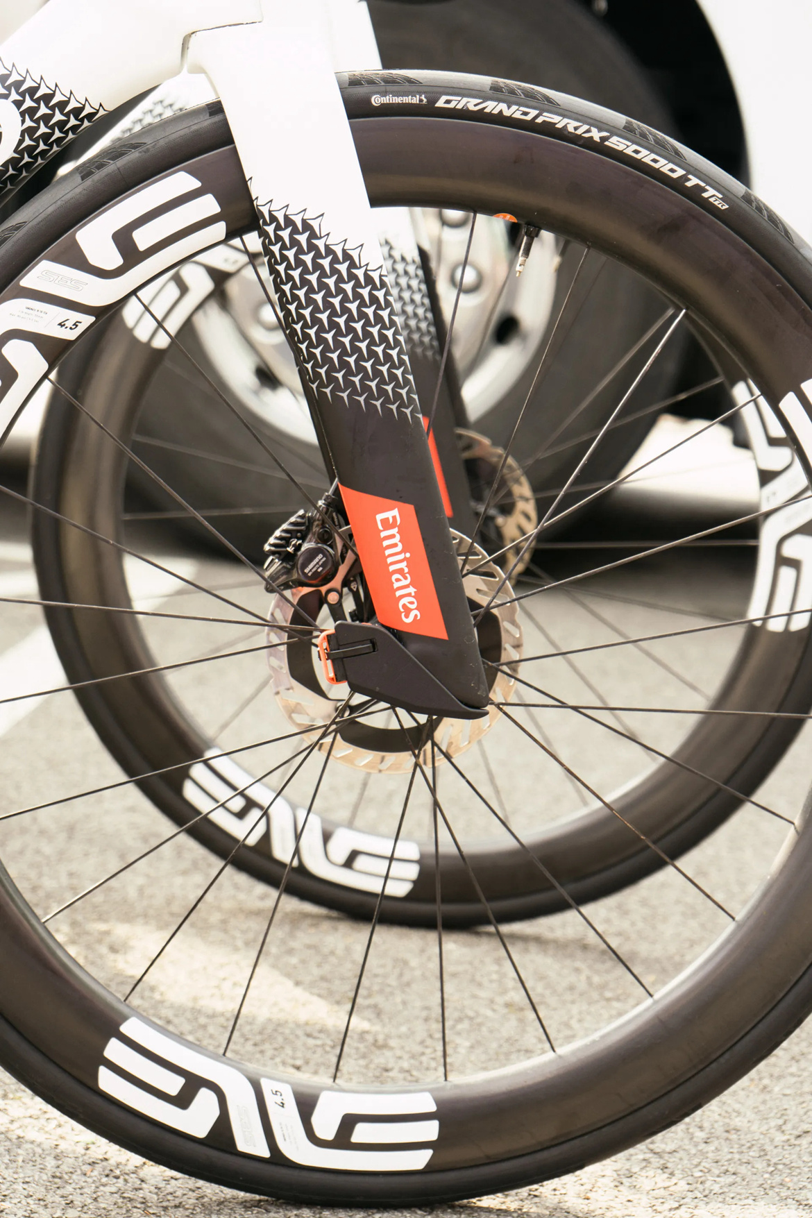 器材盛宴 环多菲内上的车手战车