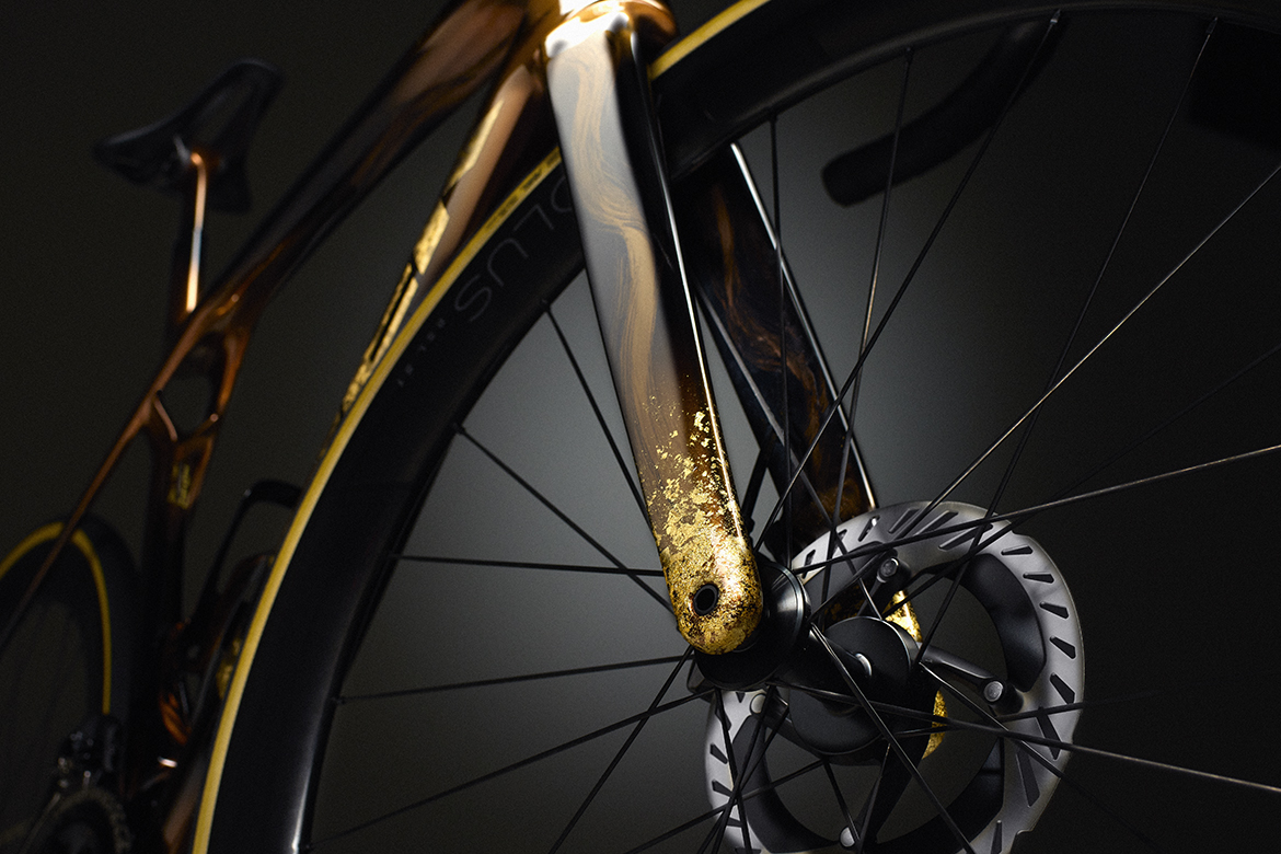 TREK推出Project One ICON Palomino “马动骁腾” 中国马年涂装