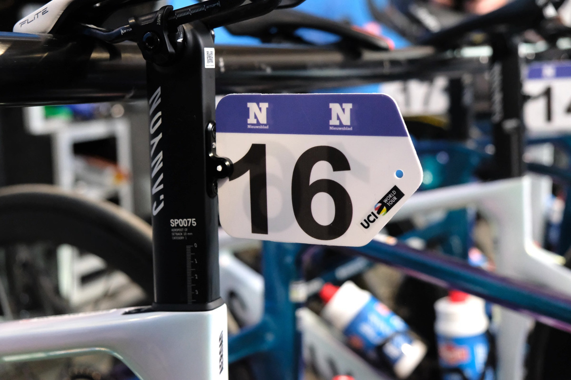 器材盛宴 新闻报环赛上的装备器材