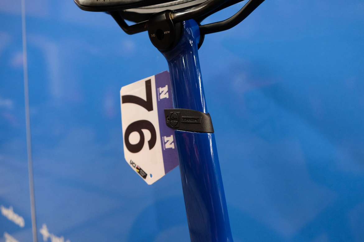 器材盛宴 新闻报环赛上的装备器材