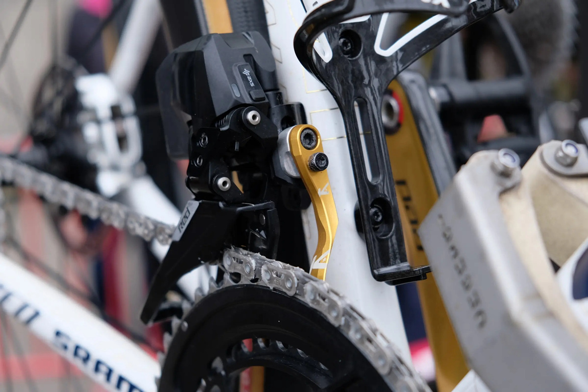 器材盛宴 环弗兰德斯上的装备与器材