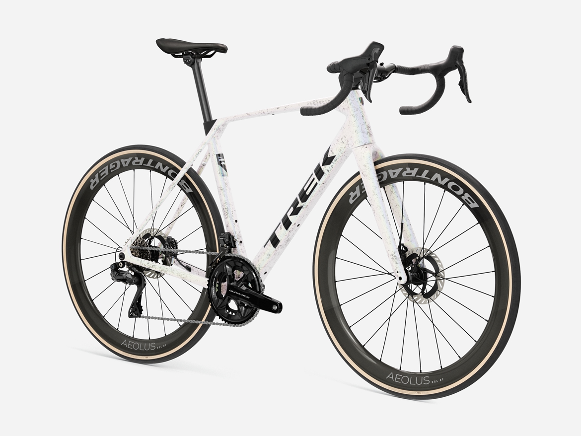以简约致敬经典 TREK发布全新第五代 Domane 耐力公路车