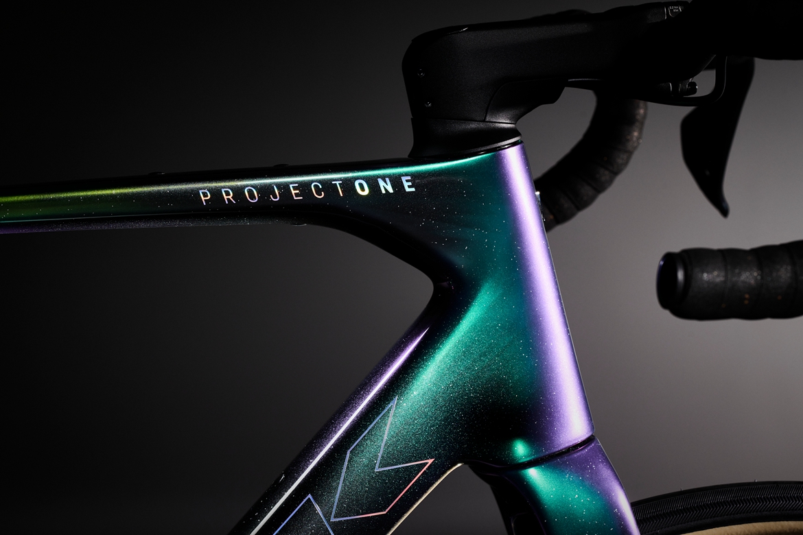 极光流转,跃然车身——Trek 发布全新 Project One ICON 涂装