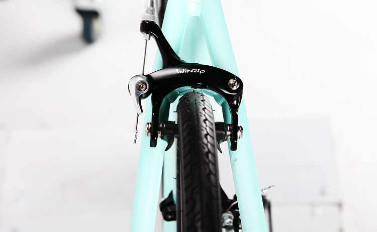 TRINX千里达2015新品:闪电R700公路车激情上市! TRINX千里达2015新品:闪电R700公路车激情上市!