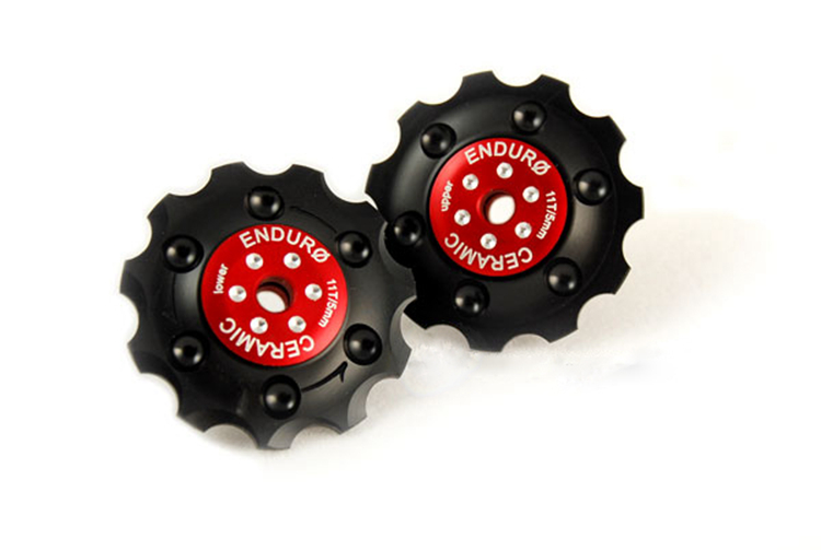 Enduro�մ����ֱ��ٵ���