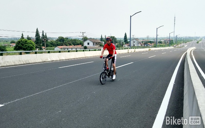 欧亚马AX-FBI周年款 欧亚马AX-FBI周年款