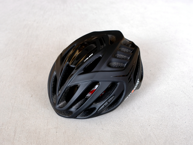 190�ˣ�699Ԫ�� Suomy TIMELESSͷ�����У�