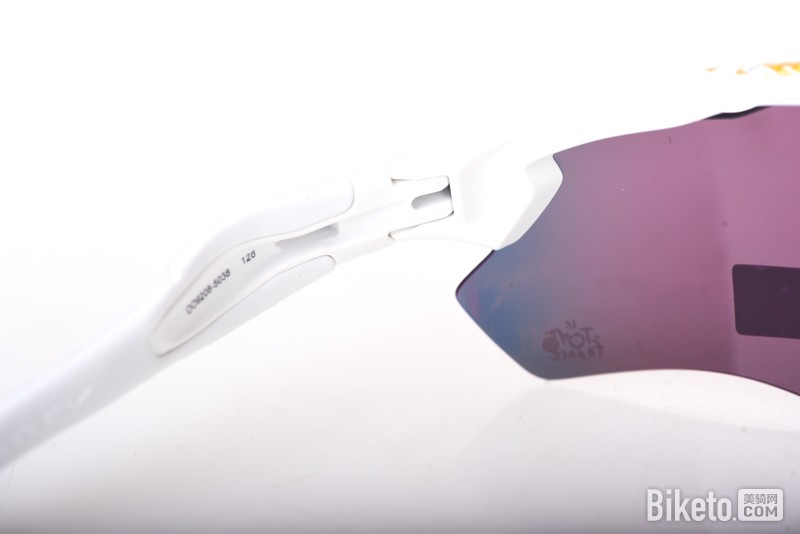 OAKLEY限量版 OAKLEY限量版