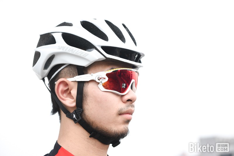 OAKLEY限量版 OAKLEY限量版