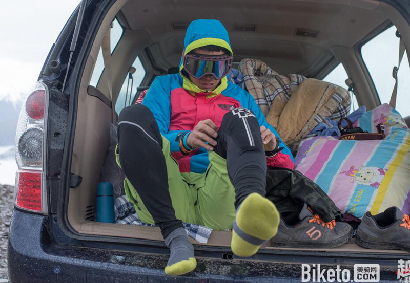 ��������