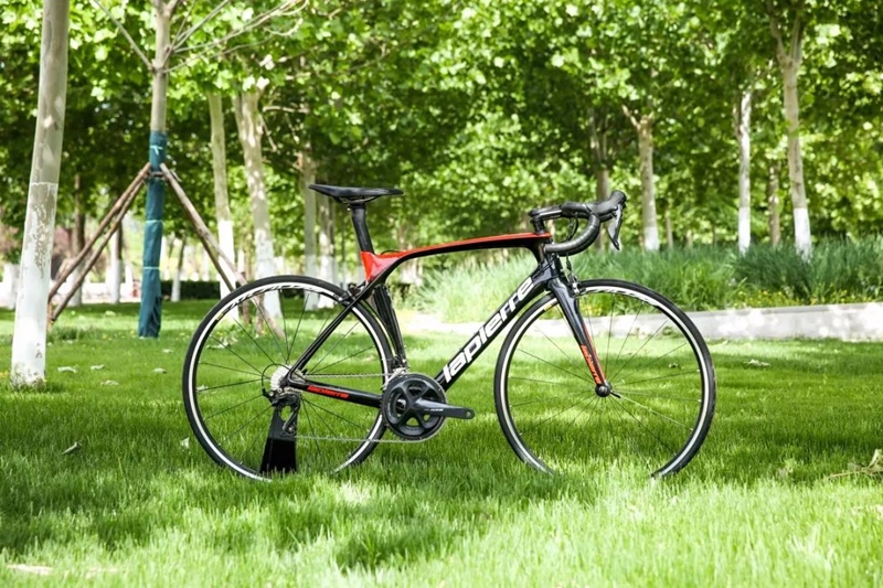 环意赛场上的得冠福利!!购买AIRCODE SL 500 送碳刀