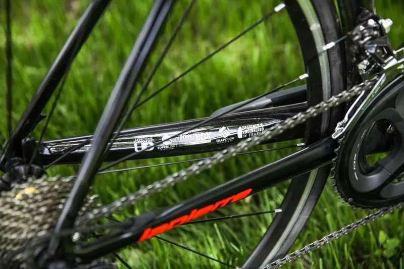 环意赛场上的得冠福利!!购买AIRCODE SL 500 送碳刀