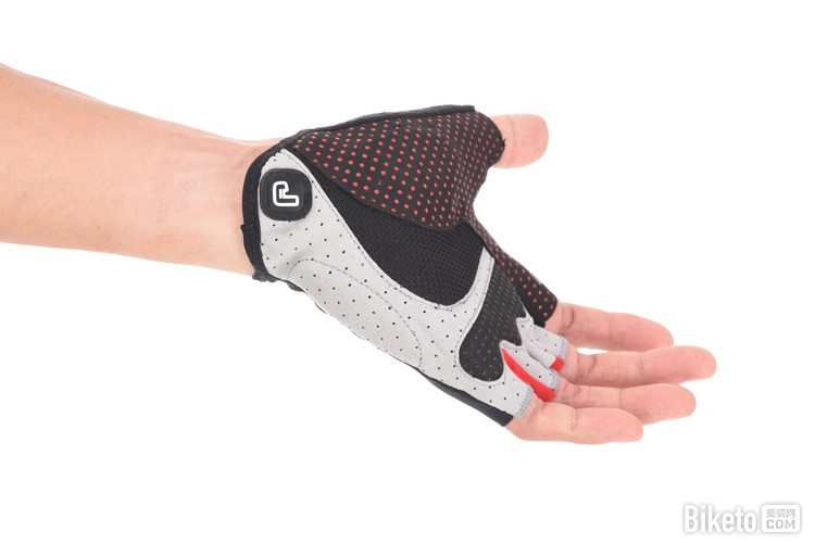 ���վ�Ʒ���ݿ� ����͸����ָ����