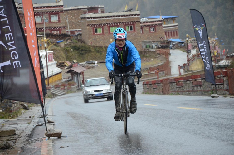 �������������������Ŀ����з��º���ԱȲ���