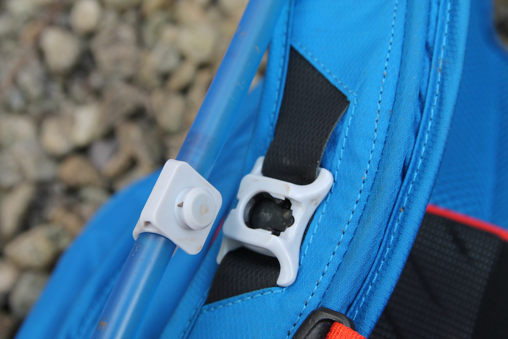 小巧玲珑—Camelbak Skyline 10 LR水袋包 小巧玲珑—Camelbak Skyline 10 LR水袋包