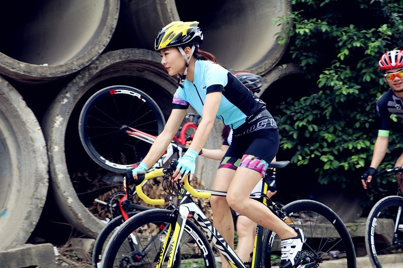 һ�Բ��Ͼͱ�˧��˼�����ļ�����װ���Ƽ�