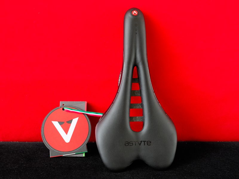 极致奢华:ASTUTE Skycarb 顶级坐垫 极致奢华:ASTUTE Skycarb 顶级坐垫