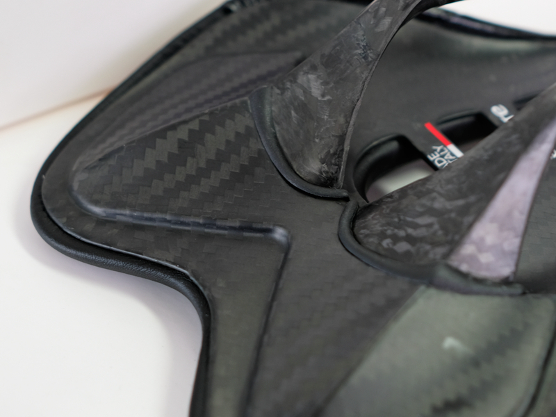 极致奢华:ASTUTE Skycarb 顶级坐垫 极致奢华:ASTUTE Skycarb 顶级坐垫